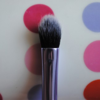real techniques deluxe set base shadow brush 1